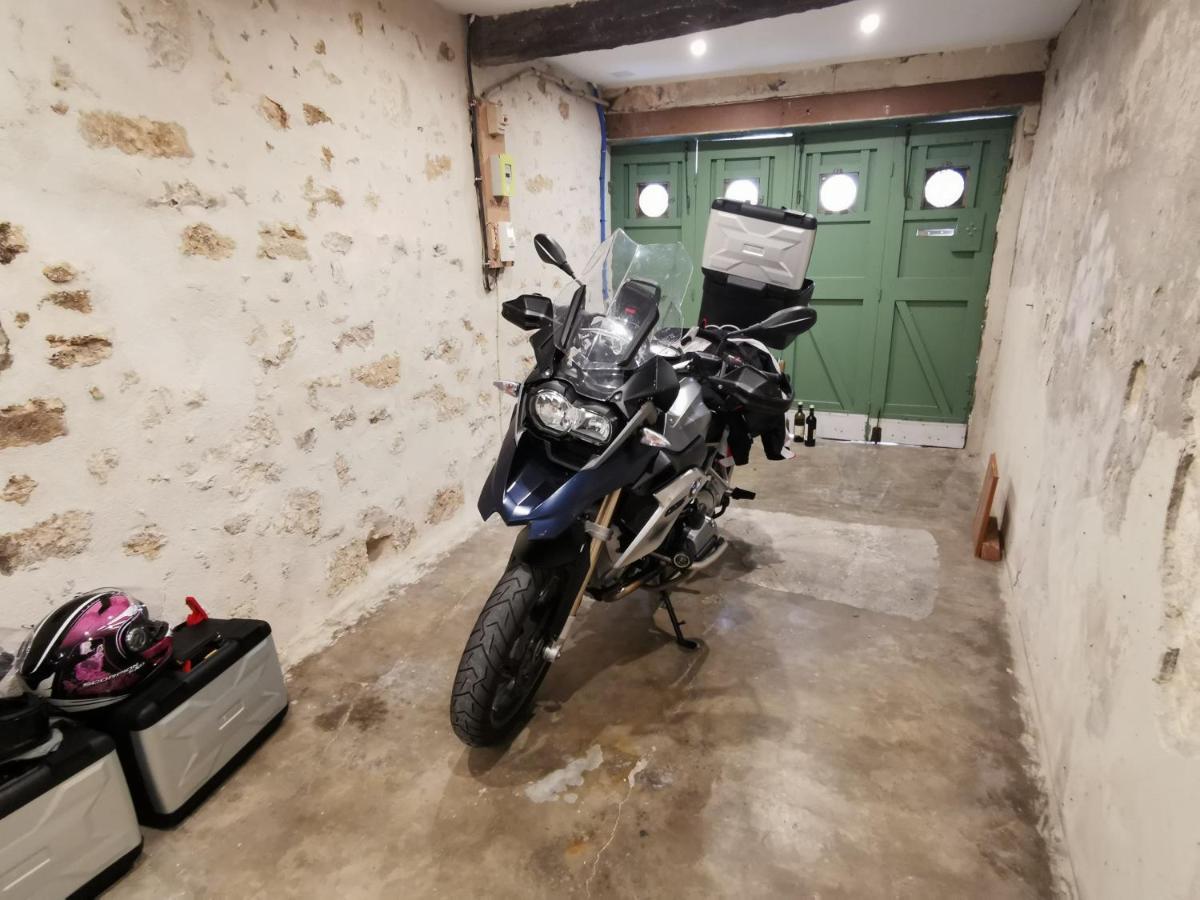 Maison Le Petit Balcon Beaucaire ボーケール エクステリア 写真