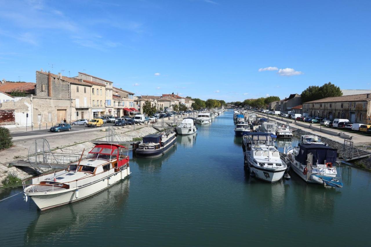 Maison Le Petit Balcon Beaucaire ボーケール エクステリア 写真